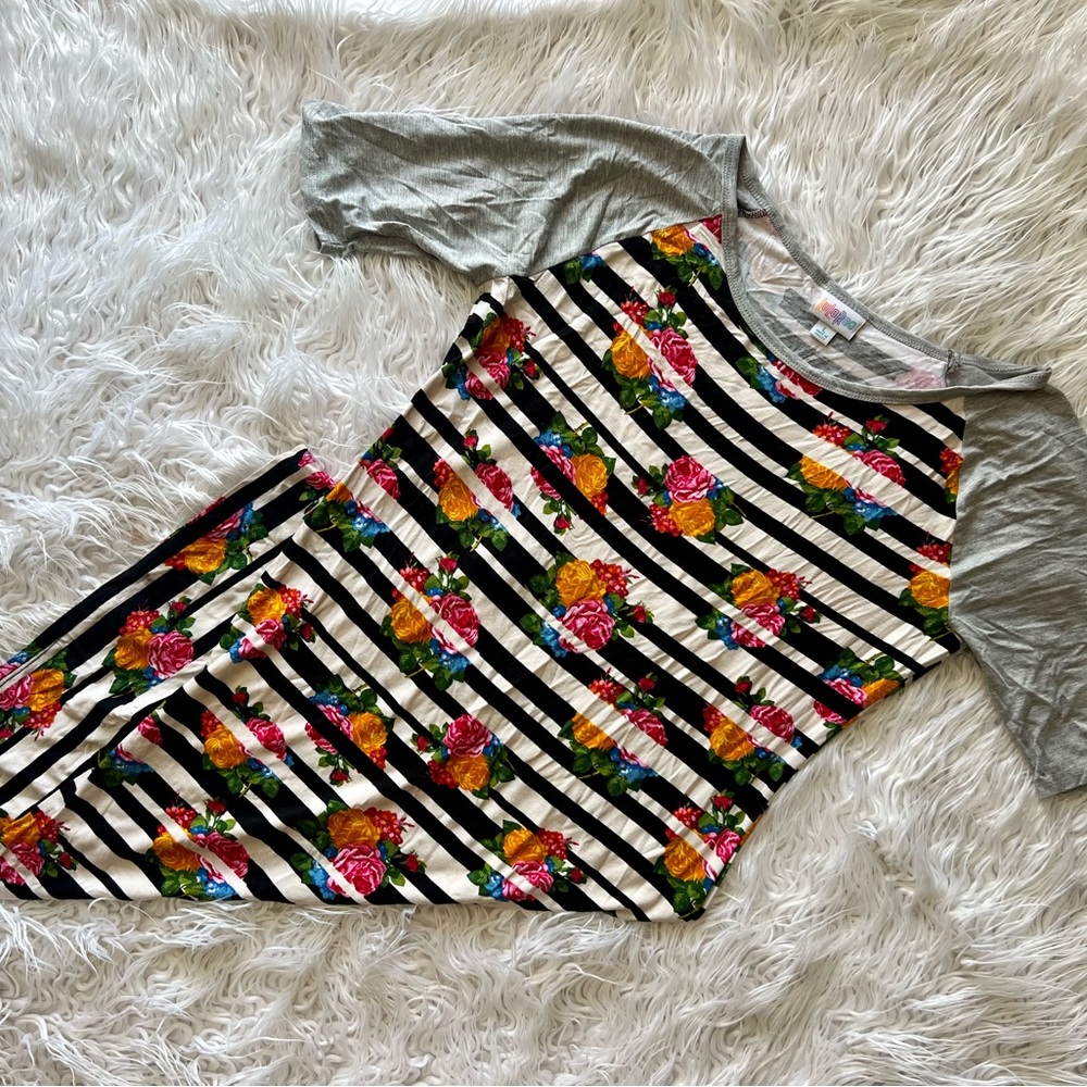 Large LuLaRoe Leggings Material Julia - Like New 🦄